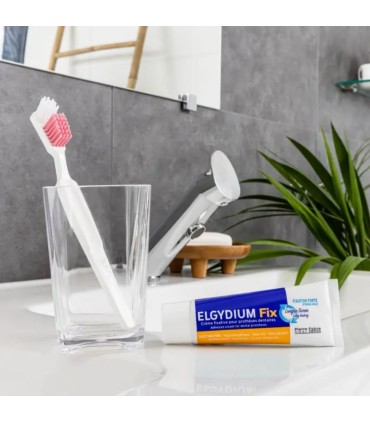 Elgydium Fix Creme Fixação Forte 45g