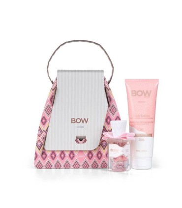 Bow Christmas Gift Box Loura